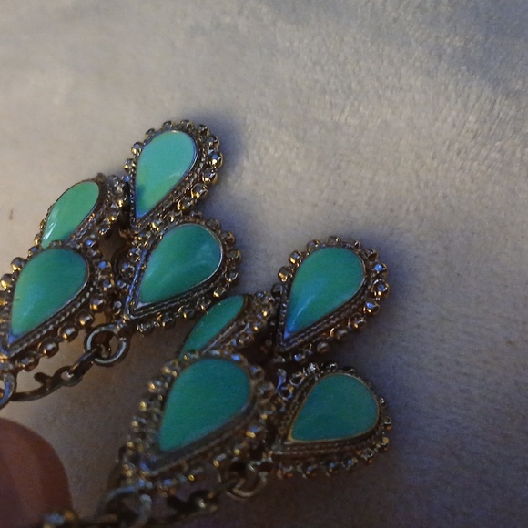 Turquoise look fish hook dangle earrings - Picture 5 of 6
